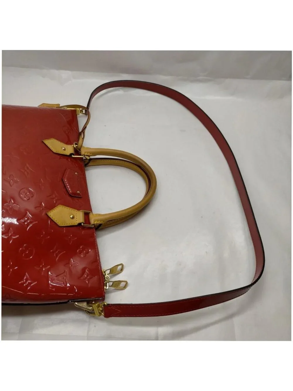 Authentic Louis Vuitton Montebello MM Vernis Rouge Handbag Shoulder Bag